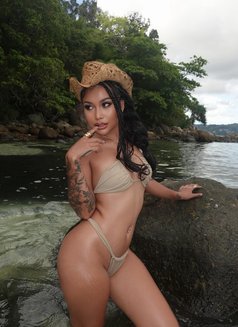 Zandy - puta in Phuket Photo 3 of 6