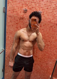Zane - Acompañantes masculino in Riyadh Photo 2 of 10