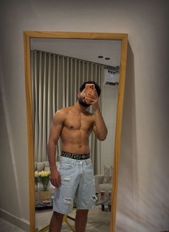 Zane - Acompañantes masculino in Riyadh Photo 4 of 10