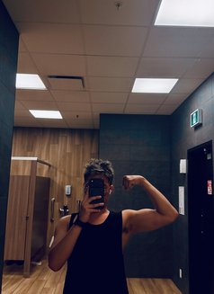 Zanjo - Male escort in Calgary Photo 4 of 7