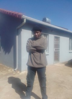 Zanothando - Male escort in Johannesburg Photo 3 of 11