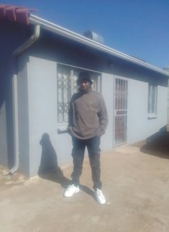 Zanothando - Male escort in Johannesburg Photo 11 of 11
