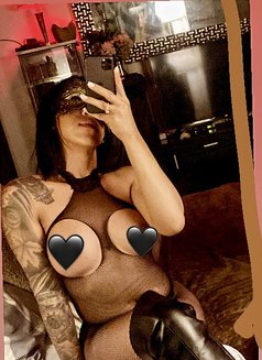 Zara Big Dick - Transsexual escort in Bali Photo 6 of 13