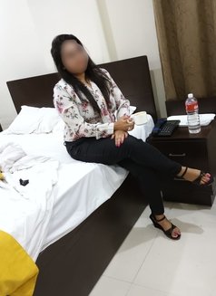 Zara Cam Sessions And Real Meet - puta in Bangalore Photo 4 of 4