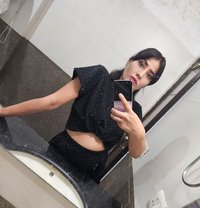 Escort - puta in Gurgaon Photo 1 of 3