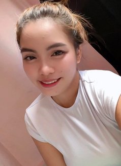 Zara - puta in Davao Photo 1 of 2