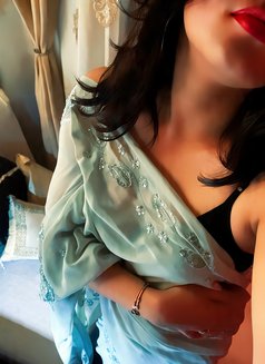 Zara - Transsexual escort in Bangalore Photo 1 of 1