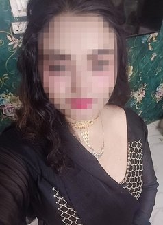 Zara Available for Real Meets - puta in Kolkata Photo 3 of 4