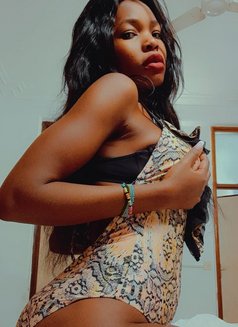 ZARA FROM EAST OF KAILASH SAKET - escort in New Delhi Photo 8 of 10