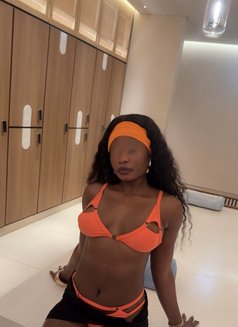 Zara sexy SQUIRTER & SLOPPY DEEPHROATER - puta in Abu Dhabi Photo 8 of 18