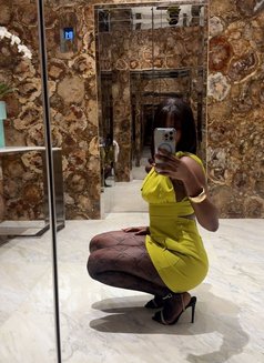 Zara sexy SQUIRTER & SLOPPY DEEPHROATER - puta in Abu Dhabi Photo 1 of 18