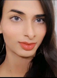 Zara - Acompañantes transexual in New Delhi Photo 2 of 8