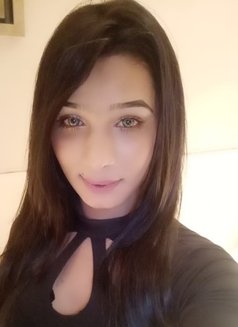 Zara - Transsexual escort in New Delhi Photo 6 of 10