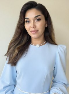 Zara - escort in Singapore Photo 6 of 8