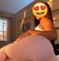 ZARA JUST ARRIVED FROM JAMAICA - puta in New Delhi Photo 2 of 5