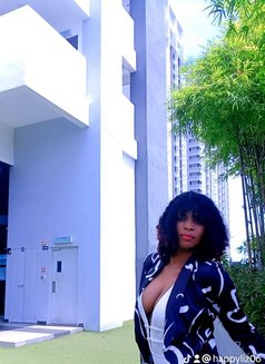Zara - puta in Bali Photo 3 of 4