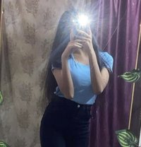 Zara Khan - escort in New Delhi Photo 2 of 3
