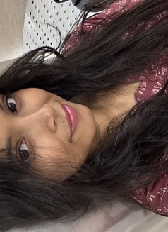 Zara Khan - escort in New Delhi Photo 3 of 4