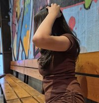 ZARA KHAN - escort in New Delhi