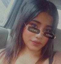 Zara Khan available for cam and real - escort in New Delhi