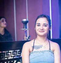 Zara Khan - puta in Udaipur