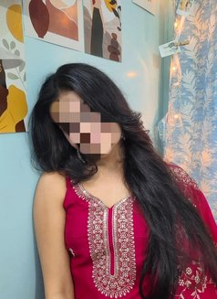 Zara Khan — Vip Grade Companion for Sele - escort in Bangalore Photo 1 of 1