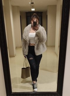 Zara Russian Escort Girl in Delhi 24*7 - puta in New Delhi Photo 1 of 6