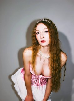 Zara - escort in Dubai Photo 2 of 18