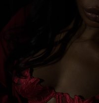 Hot body Zara (squirter and more) - escort in Abu Dhabi Photo 1 of 10