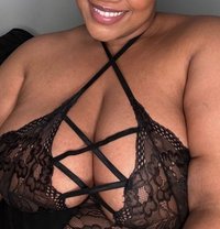 Zara - escort in Cairo