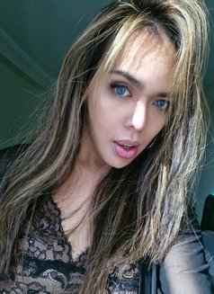 Zara - Transsexual escort in Dubai Photo 8 of 8
