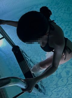 Zara - puta in Colombo Photo 3 of 7