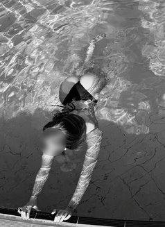 Zara - puta in Colombo Photo 7 of 7