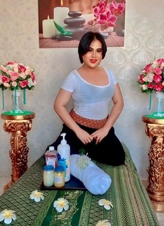Zara - masseuse in Muscat Photo 4 of 7