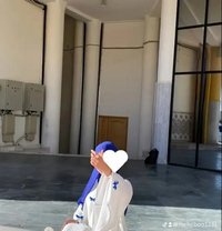 Zara - puta in Muscat