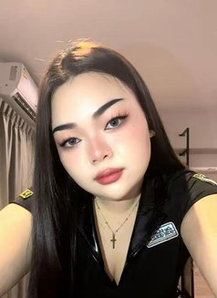 Zarah - escort in Khobar Photo 1 of 5