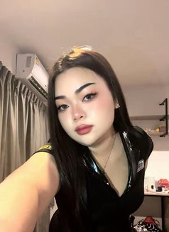 Zarah - escort in Khobar Photo 4 of 5