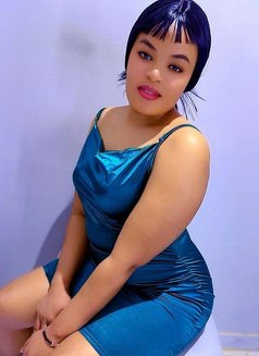 Zarah - escort in Riyadh Photo 3 of 3