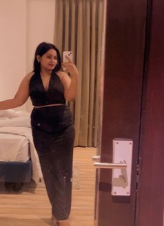 Zareen - escort in New Delhi Photo 3 of 21