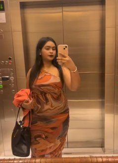 Zareen - escort in New Delhi Photo 4 of 21