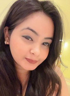 Zareen - escort in New Delhi Photo 6 of 21