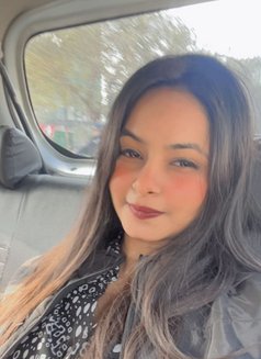 Zareen - escort in New Delhi Photo 15 of 21