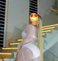 ليلة كاملة، وعلاقة ثلاثية متاحة - escort in Nizwa
