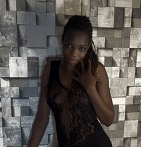 Zari - escort in Riyadh