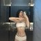 Korean GFE - puta in Tokyo Photo 4 of 4