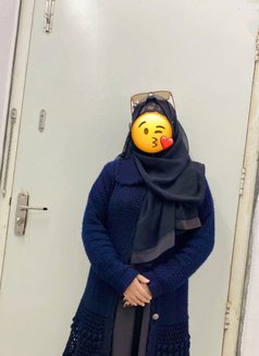 Zarin Khan I Am Independent - puta in Candolim, Goa Photo 4 of 4