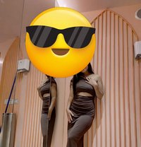 Zarina - adult performer in Bangalore