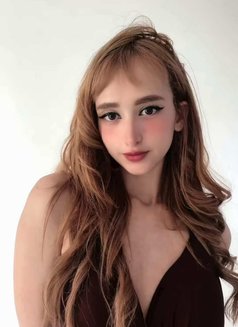 Zarina - escort in Phuket Photo 4 of 9