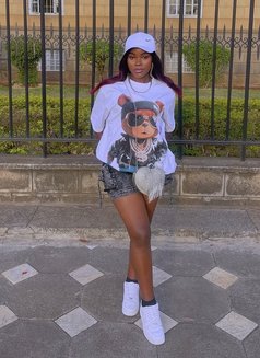 Zarina - escort in Doha Photo 1 of 7