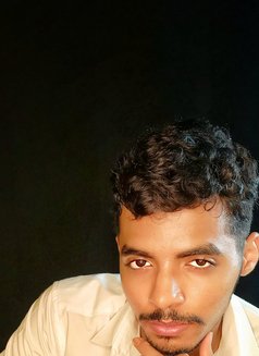 Zaro Veyn - Acompañantes masculino in Coimbatore Photo 6 of 6